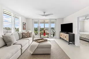 920 Dogwood Dr, Delray Beach, FL 33483 - Photo 10