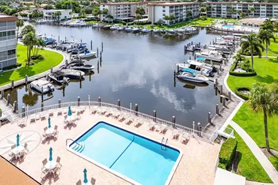 920 Dogwood Drive #560, Delray Beach, FL 33483 - Photo 32