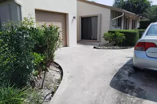 853 NW 26th Ave, Delray Beach, FL 33445 - Photo 2
