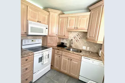 392 Brighton J, Boca Raton, FL 33434 - Photo 2