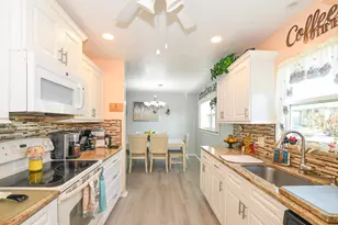 18 Lake Vista Trail, Port Saint Lucie, FL 34952 - Photo 4