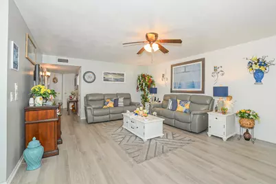 18 Lake Vista Trail #107, Port Saint Lucie, FL 34952 - Photo 8