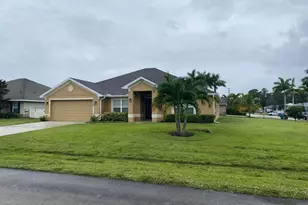 5910 NW Java Ct, Port Saint Lucie, FL 34986 - Photo 1