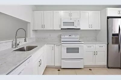 315 NW 36th Avenue, Deerfield Beach, FL 33442 - Photo 4