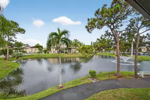 340 Pine Ridge Cir, Greenacres, FL 33463 - Photo 10