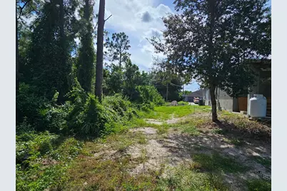 404 Greenwood Avenue, Lehigh Acres, FL 33972 - Photo 4