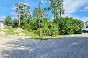 404 Greenwood Ave, Lehigh Acres, FL 33972 - Photo 1