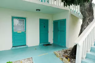 213 SE 3rd Ave, Boynton Beach, FL 33435 - Photo 2