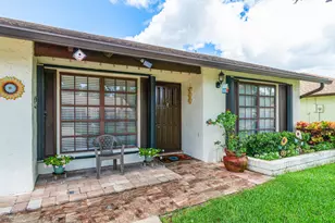 6049 Ambertree Ln, Greenacres, FL 33463 - Photo 4