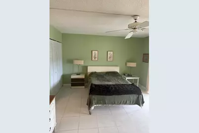 407 Greenbrier A, West Palm Beach, FL 33417 - Photo 10