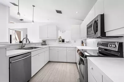 790 Clearbrook Park Circle, Delray Beach, FL 33445 - Photo 12