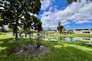 123 Camden F, West Palm Beach, FL 33417 - Photo 8