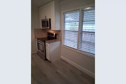 5815 Garden Avenue, West Palm Beach, FL 33405 - Photo 14