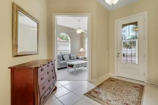 8337 SE Angelina Ct, Hobe Sound, FL 33455 - Photo 4