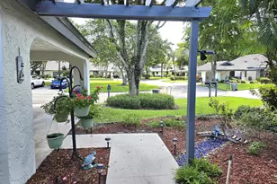 10039 Hickorywood Pl, Boynton Beach, FL 33437 - Photo 4