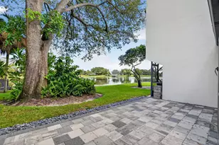 3402 Bridgewood Dr, Boca Raton, FL 33434 - Photo 30
