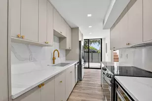 3402 Bridgewood Dr, Boca Raton, FL 33434 - Photo 2