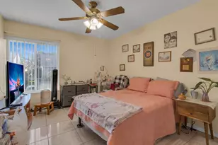5617 Blue Shadows Ct, Orlando, FL 32811 - Photo 24