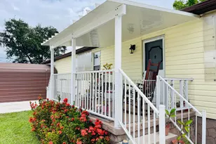 2301 SE 33rd St, Okeechobee, FL 34974 - Photo 1