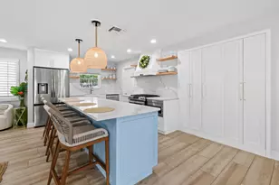 8110 W Lake Dr, West Palm Beach, FL 33406 - Photo 10