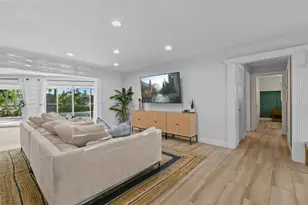 8110 W Lake Dr, West Palm Beach, FL 33406 - Photo 8