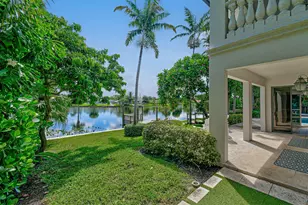 8110 W Lake Dr, West Palm Beach, FL 33406 - Photo 48