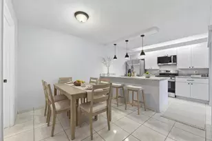 6608 66th Way, West Palm Beach, FL 33409 - Photo 2