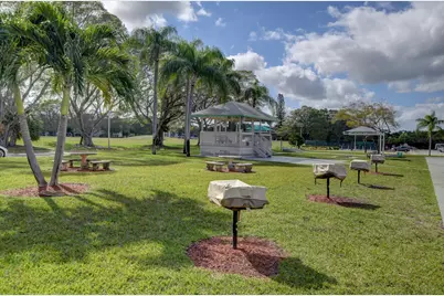 417 Markham S, Deerfield Beach, FL 33442 - Photo 38