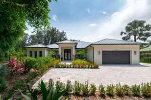 3800 SE Bent Banyan Way, Stuart, FL 34997 - Photo 2