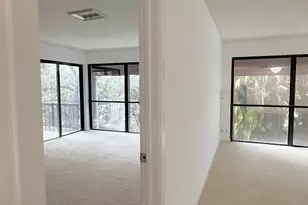 1739 Embassy Dr, West Palm Beach, FL 33401 - Photo 12