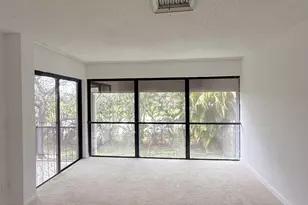 1739 Embassy Dr, West Palm Beach, FL 33401 - Photo 14