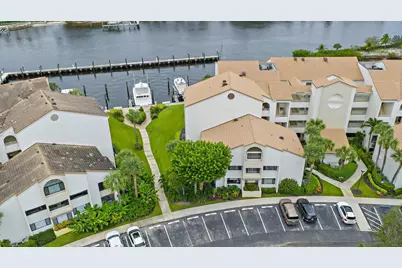 811 Oak Harbour Drive, Juno Beach, FL 33408 - Photo 32