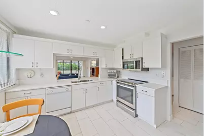 811 Oak Harbour Drive, Juno Beach, FL 33408 - Photo 4