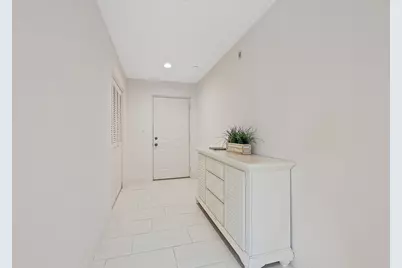 811 Oak Harbour Drive, Juno Beach, FL 33408 - Photo 18