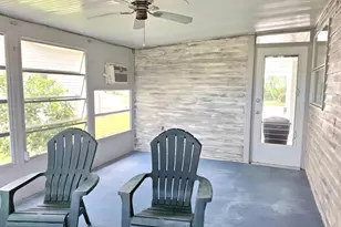 8483 Schefflera Ct, Port Saint Lucie, FL 34952 - Photo 10