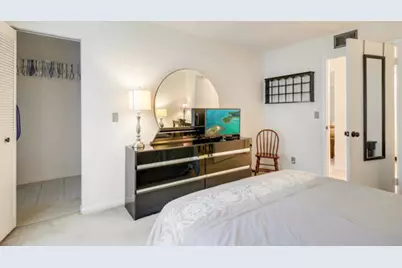 319 Pine Ridge Circle #B1, Greenacres, FL 33463 - Photo 12