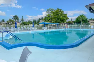 319 Pine Ridge Cir, Greenacres, FL 33463 - Photo 26