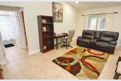 220 W Arbor Avenue, Port Saint Lucie, FL 34952 - Photo 6