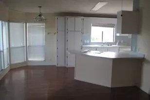 8504 Marlberry Ct, Port Saint Lucie, FL 34952 - Photo 10