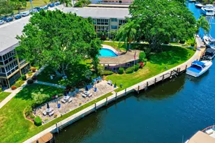 1200 SW 12th Ct, Fort Lauderdale, FL 33315 - Photo 4