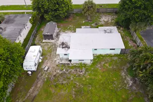 122 Springdale Rd, Lake Worth, FL 33467 - Photo 6