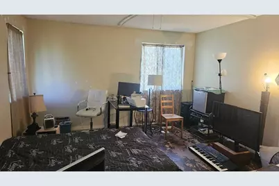 8741 SW 10th Street, Pembroke Pines, FL 33025 - Photo 8