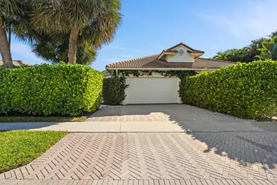 2940 Twin Oaks Way, Wellington, FL 33414 - Photo 2