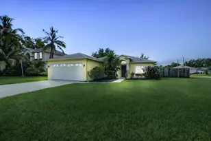 5323 NW Perez Ct, Port Saint Lucie, FL 34983 - Photo 1