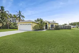 5323 NW Perez Ct, Port Saint Lucie, FL 34983 - Photo 2