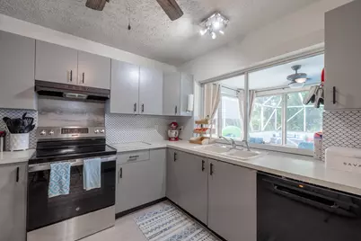 2349 SE Avalon Road, Port Saint Lucie, FL 34952 - Photo 10