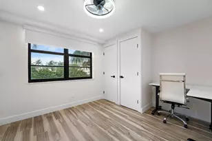 911 Ocean Dr, North Palm Beach, FL 33408 - Photo 18