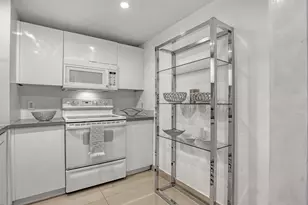 5600 N Flagler Dr, West Palm Beach, FL 33407 - Photo 10