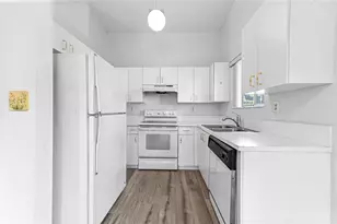 3325 NW 79th Way, Davie, FL 33024 - Photo 10