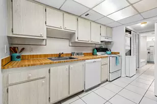 1876 Fairview Villas Dr, Palm Springs, FL 33406 - Photo 1